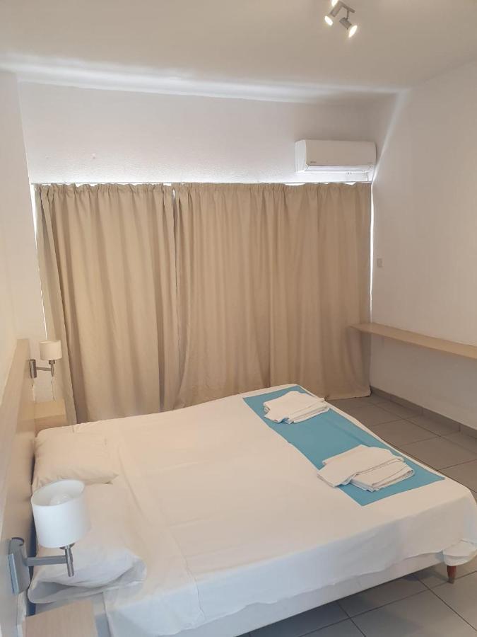 Sea Cleonapa Mandali Aparthotel ไอยานาปา ภายนอก รูปภาพ